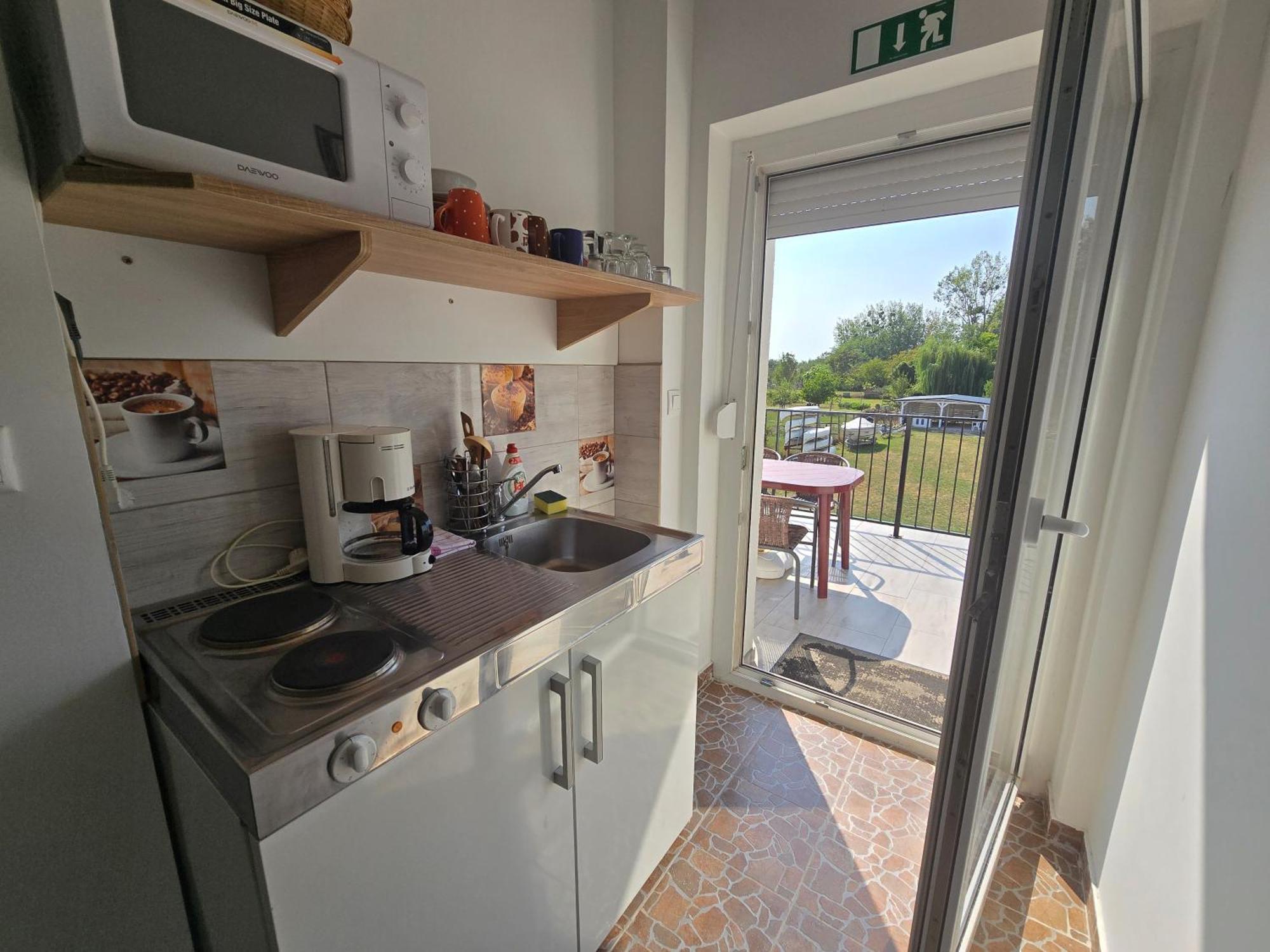 Duna-Beach Apartman Kimle Eksteriør bilde